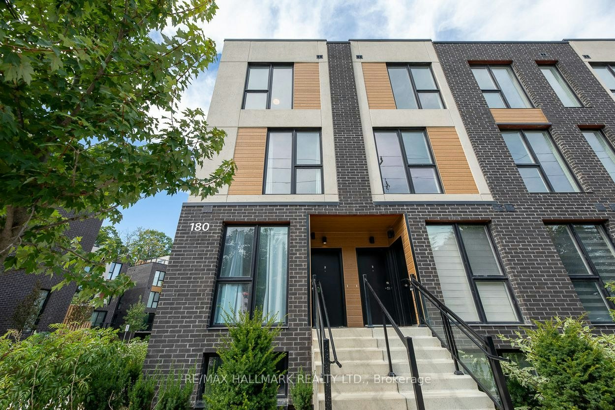 2-180 Clonmore Drive, Toronto, ON, M1N 1Y1