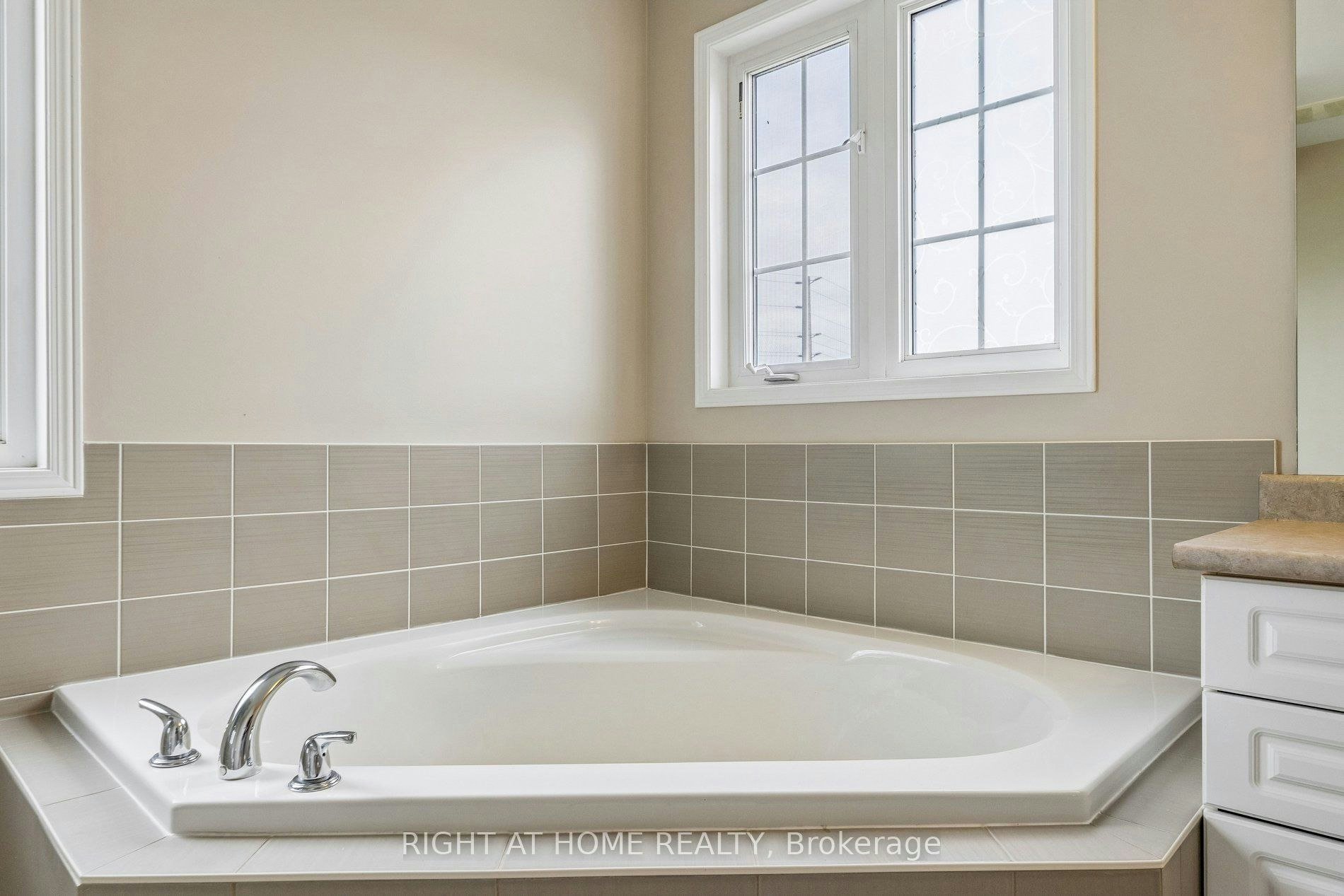 150 Jennings Drive, Clarington, ON, L1C 0B8 - 25