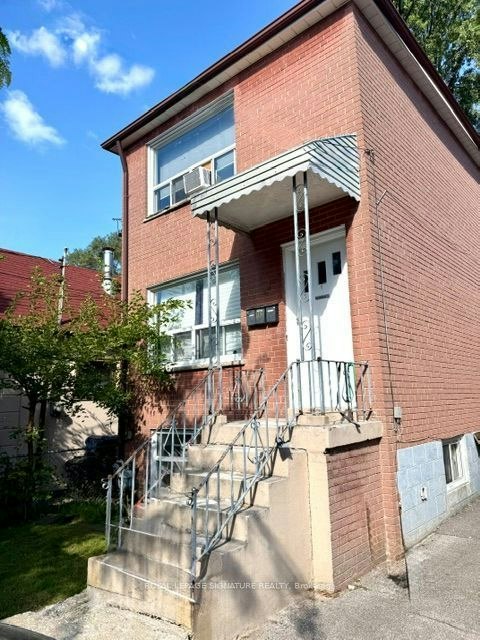 Lower-152 Barker Avenue, Toronto, ON, M4C 2P1