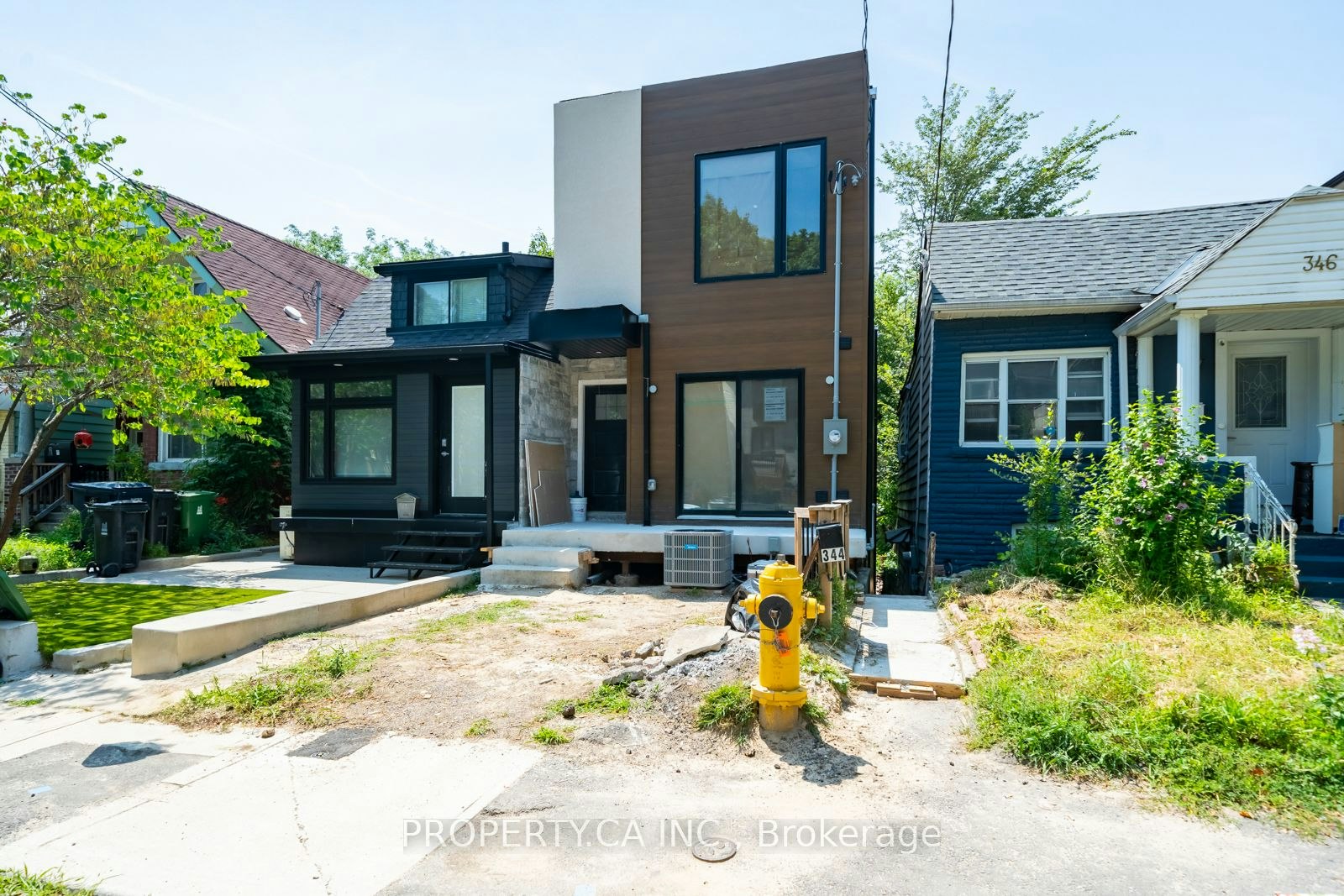 Lower-344 Highfield Road, Toronto, ON, M4L 2V5