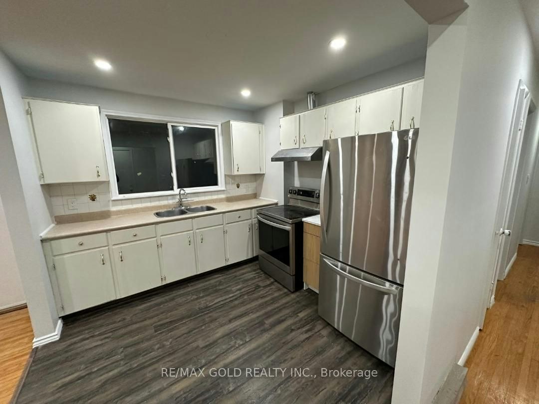 3rd floor ( Upper Unit )-515 Stone Street, Oshawa, ON, L1J 1A4 - 7