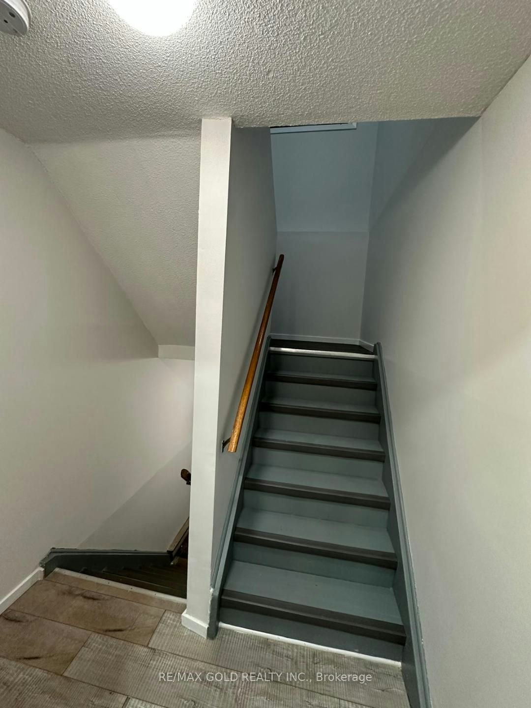 3rd floor ( Upper Unit )-515 Stone Street, Oshawa, ON, L1J 1A4 - 22