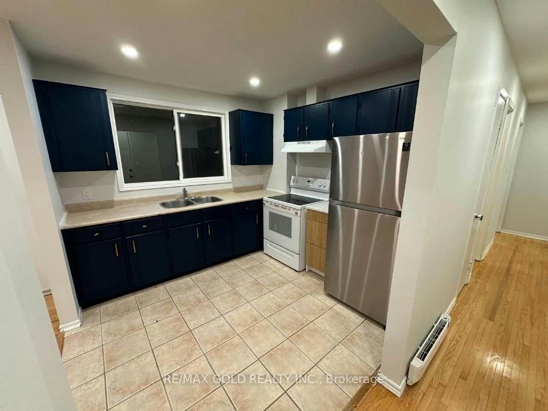 3rd floor ( Upper Unit )-515 Stone Street, Oshawa, ON, L1J 1A4 - 23