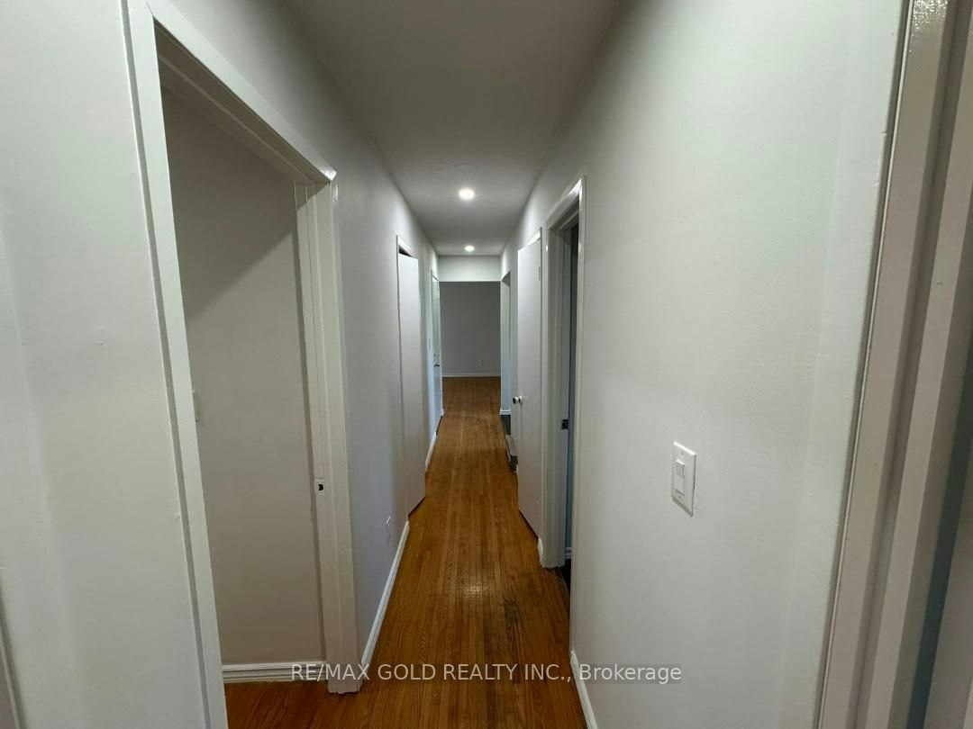 3rd floor ( Upper Unit )-515 Stone Street, Oshawa, ON, L1J 1A4 - 3