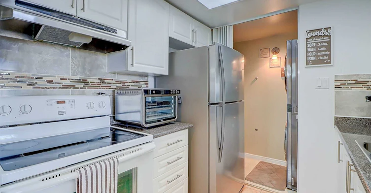 1710-5 Greystone Walk Drive, Toronto, ON, M1K 5J5 - 9