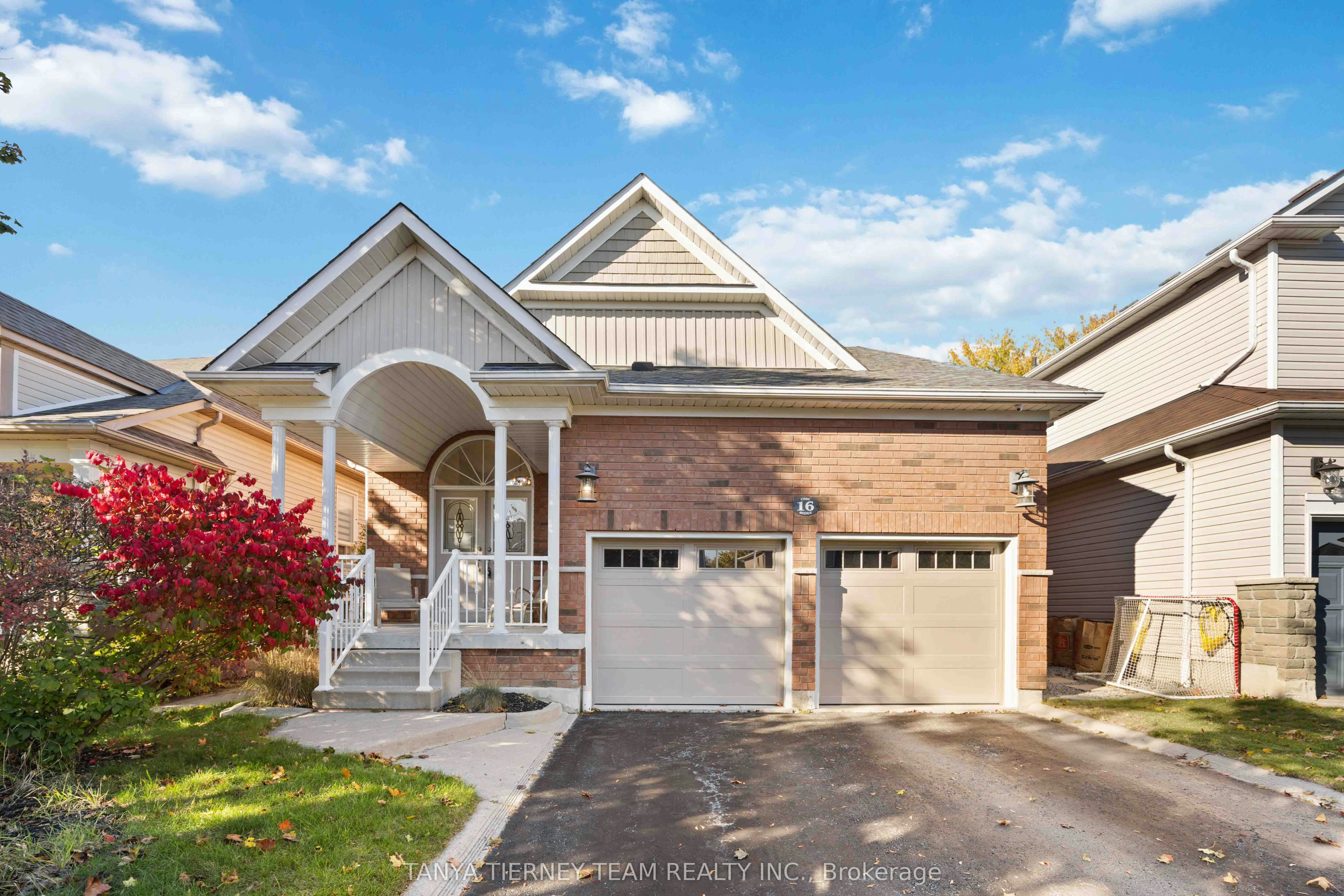 16 Cody Avenue, Whitby, ON, L1M 1K8