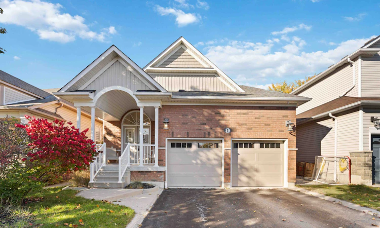 16 Cody Avenue