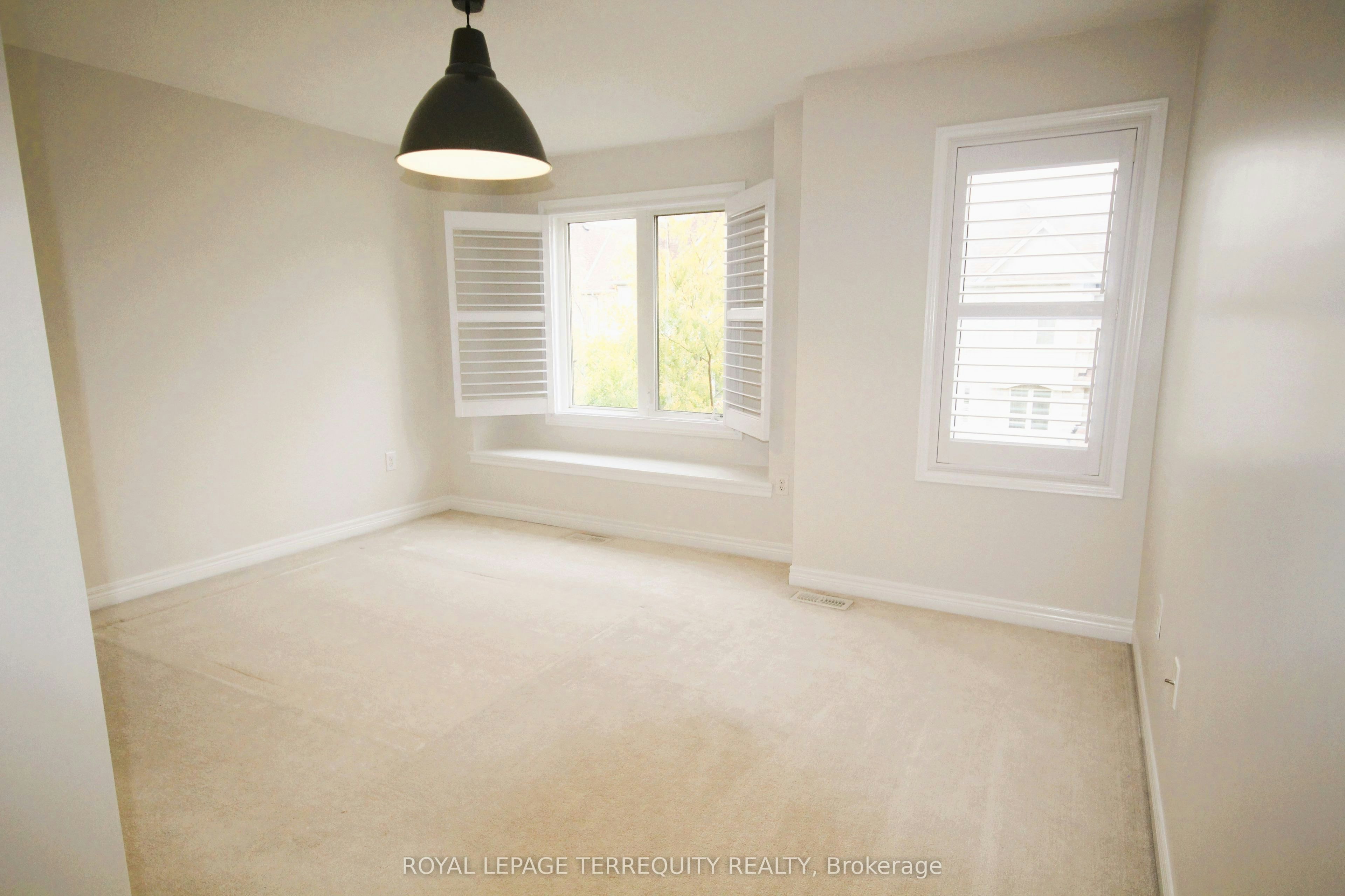 Upper-19 De Jong Street, Toronto, ON, M1P 0C1 - 22