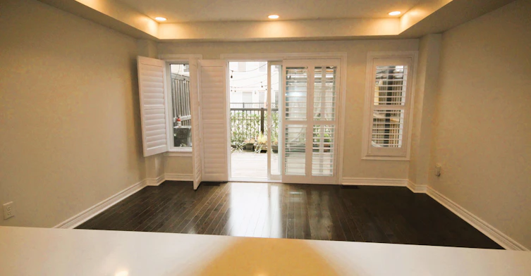 Upper-19 De Jong Street, Toronto, ON, M1P 0C1 - 11