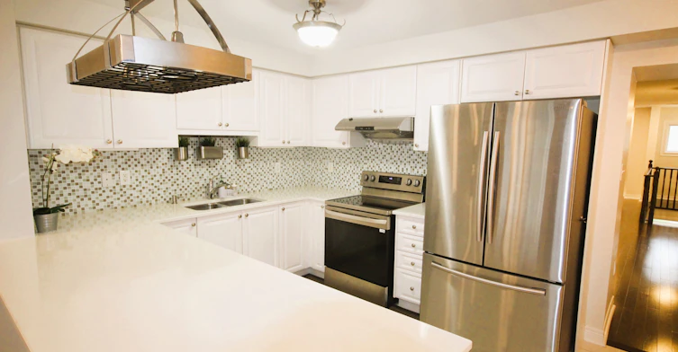 Upper-19 De Jong Street, Toronto, ON, M1P 0C1 - 8