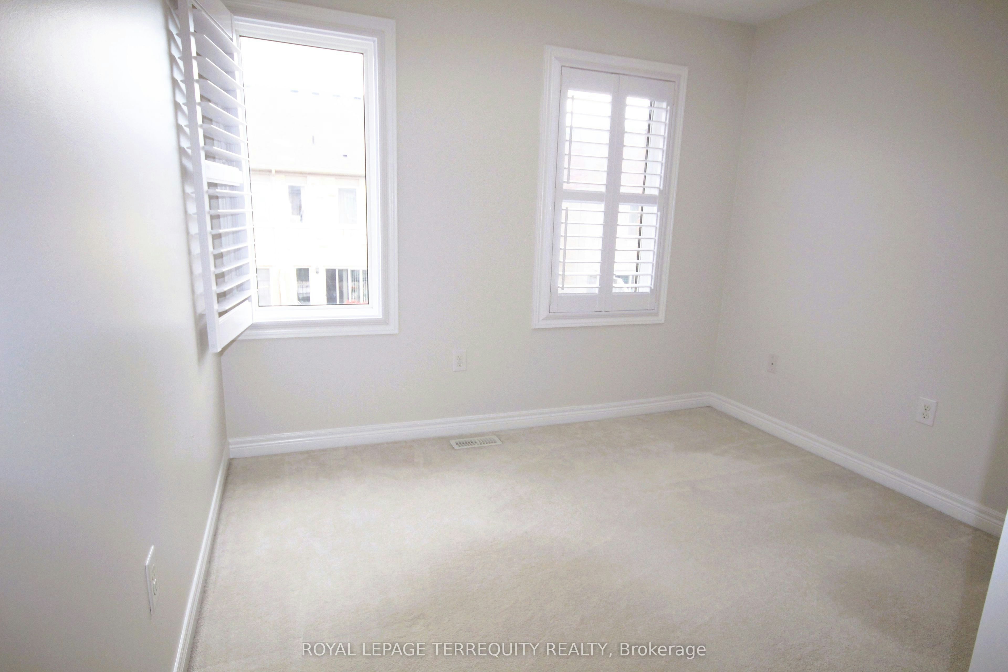 Upper-19 De Jong Street, Toronto, ON, M1P 0C1 - 29