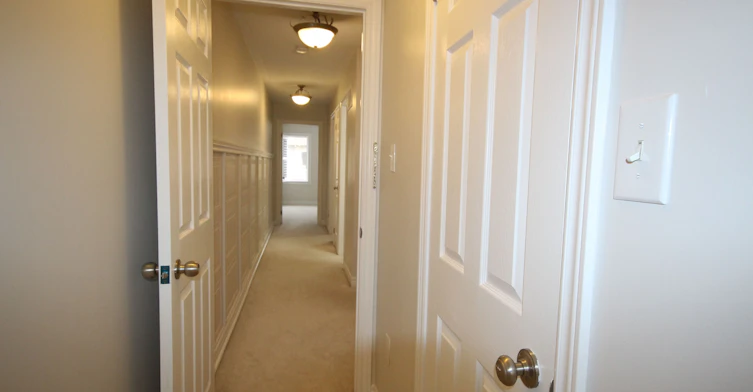 Upper-19 De Jong Street, Toronto, ON, M1P 0C1 - 26