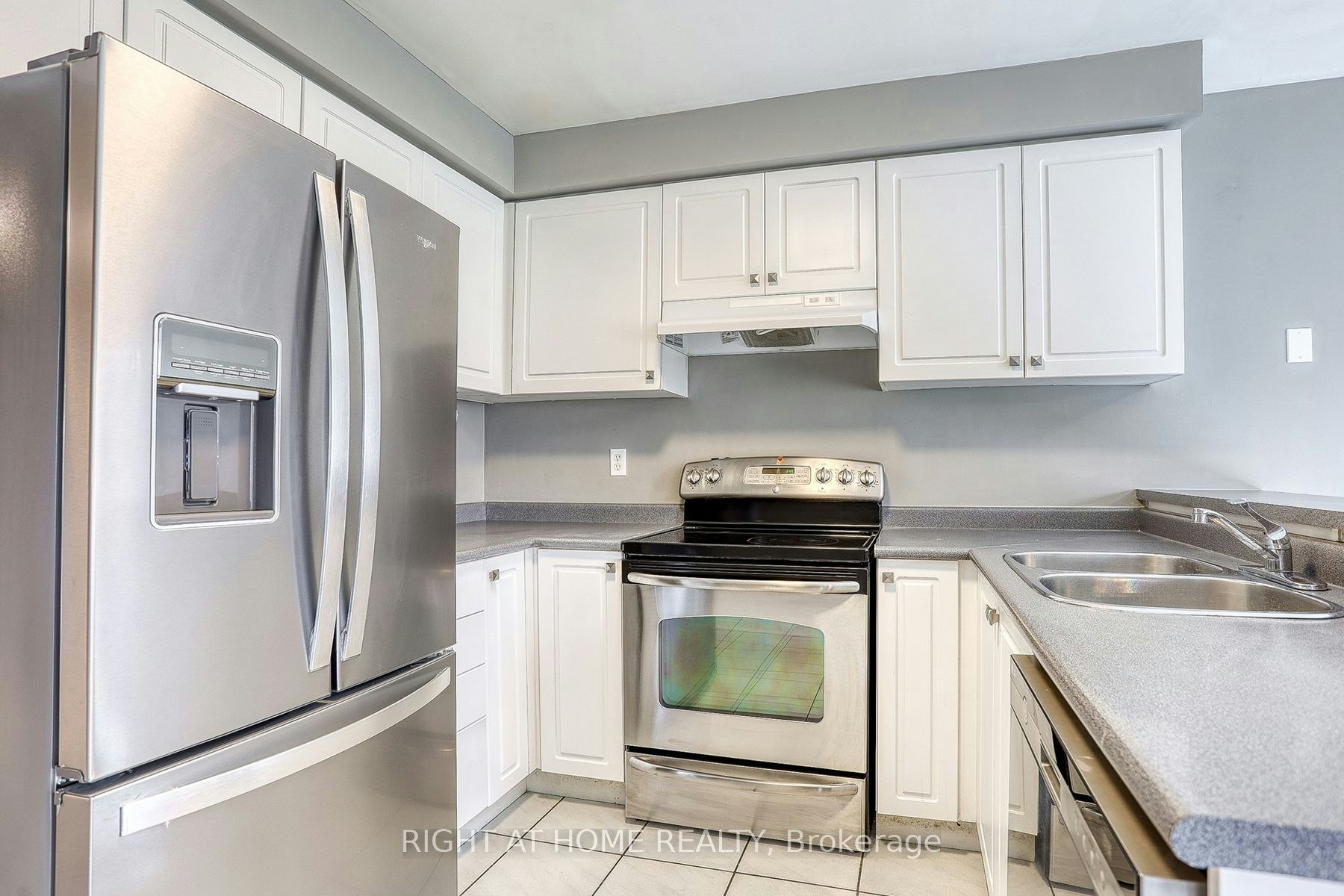 UPPER-37 Brockman Crescent, Ajax, ON, L1T 4B3 - 9