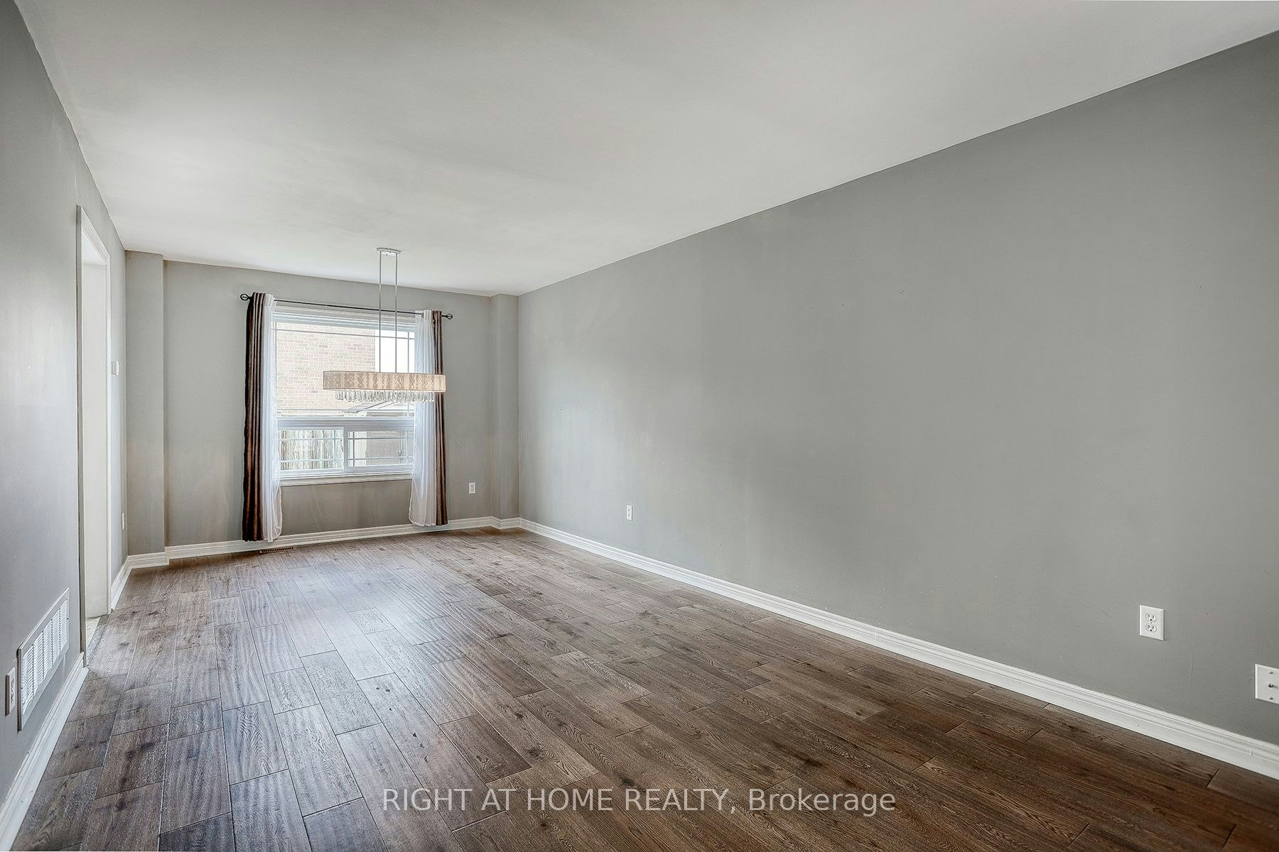 UPPER-37 Brockman Crescent, Ajax, ON, L1T 4B3 - 6
