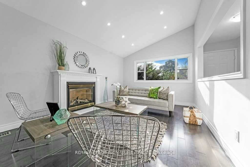 Upper-11 Mid Pines Road, Toronto, ON, M1G 2L5 - 5