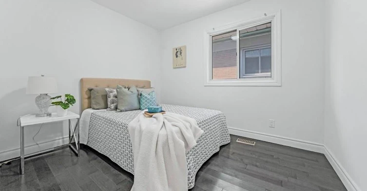 Upper-11 Mid Pines Road, Toronto, ON, M1G 2L5 - 10