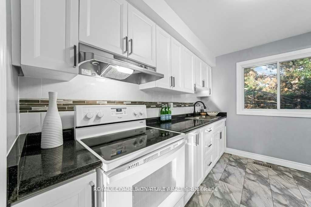 Upper-11 Mid Pines Road, Toronto, ON, M1G 2L5 - 4