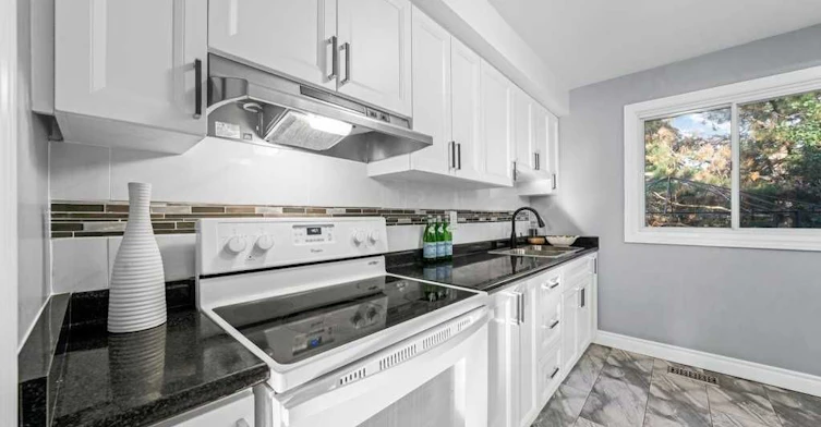 Upper-11 Mid Pines Road, Toronto, ON, M1G 2L5 - 4