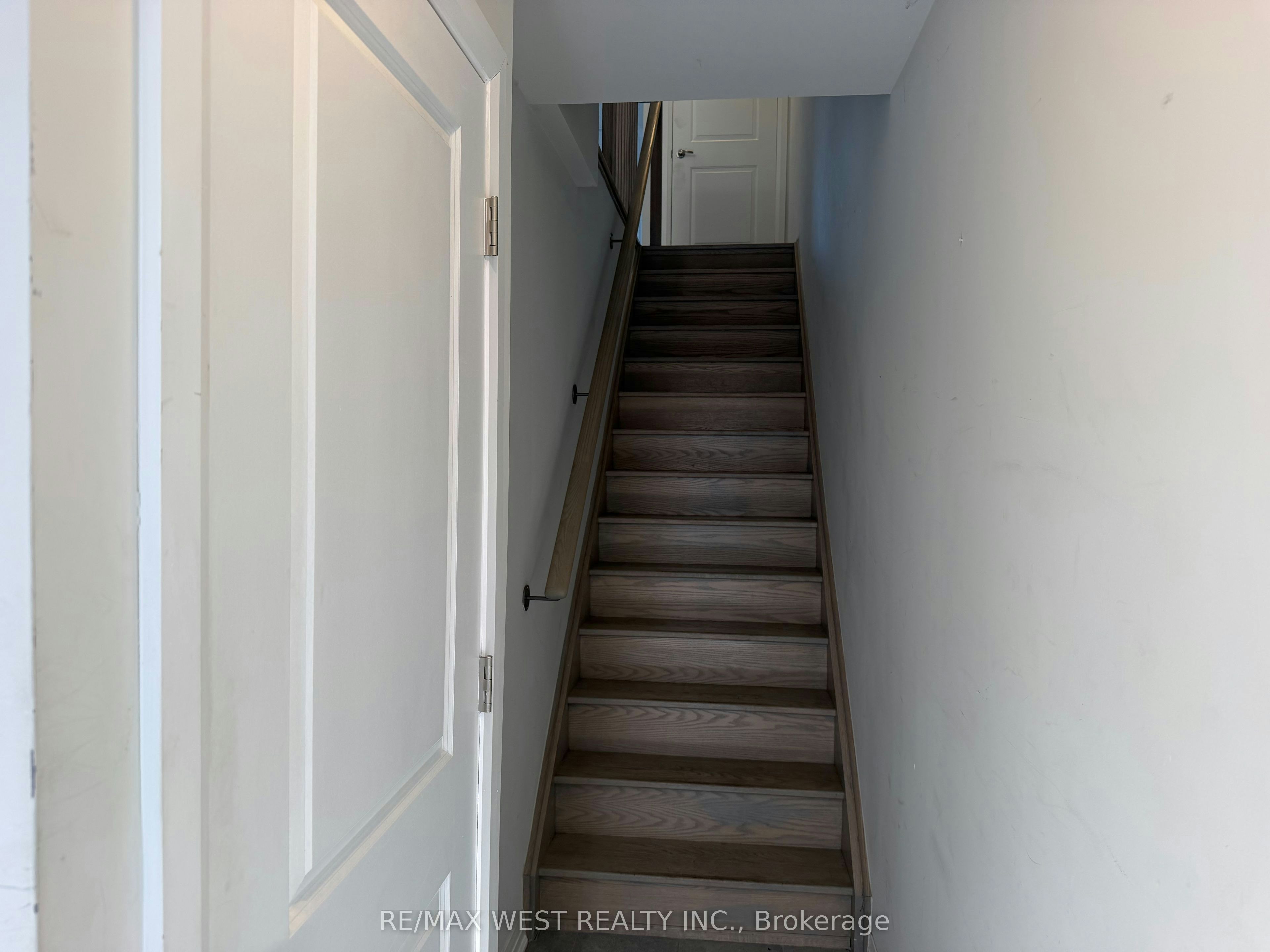 1706 Pleasure Valley Path, Oshawa, ON, L1G 0E3 - 5