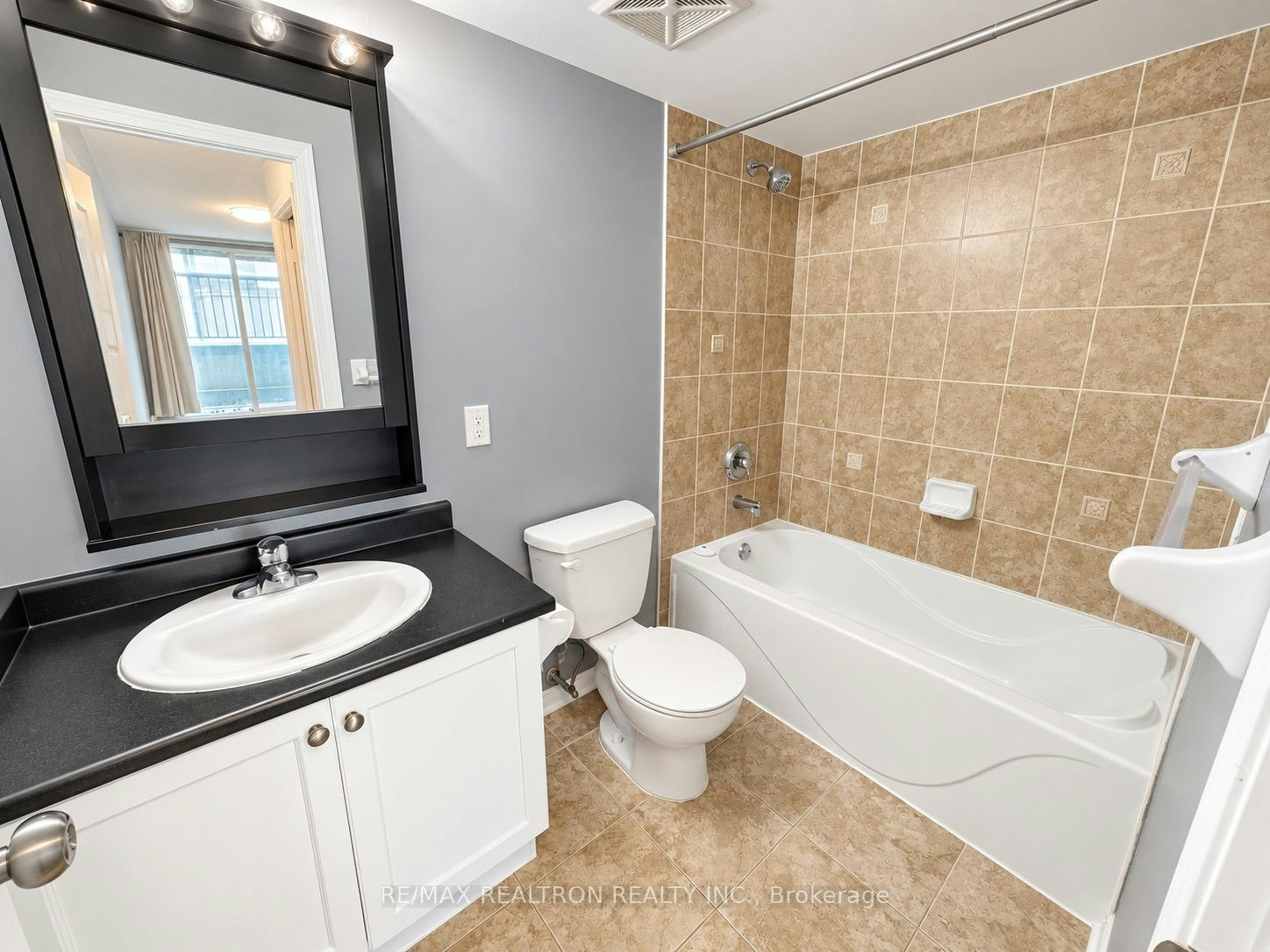 101-15 Strangford Lane, Toronto, ON, M1L 0E5 - 16