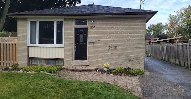 904 Donovan Crescent, Whitby, ON, L1N 3G3