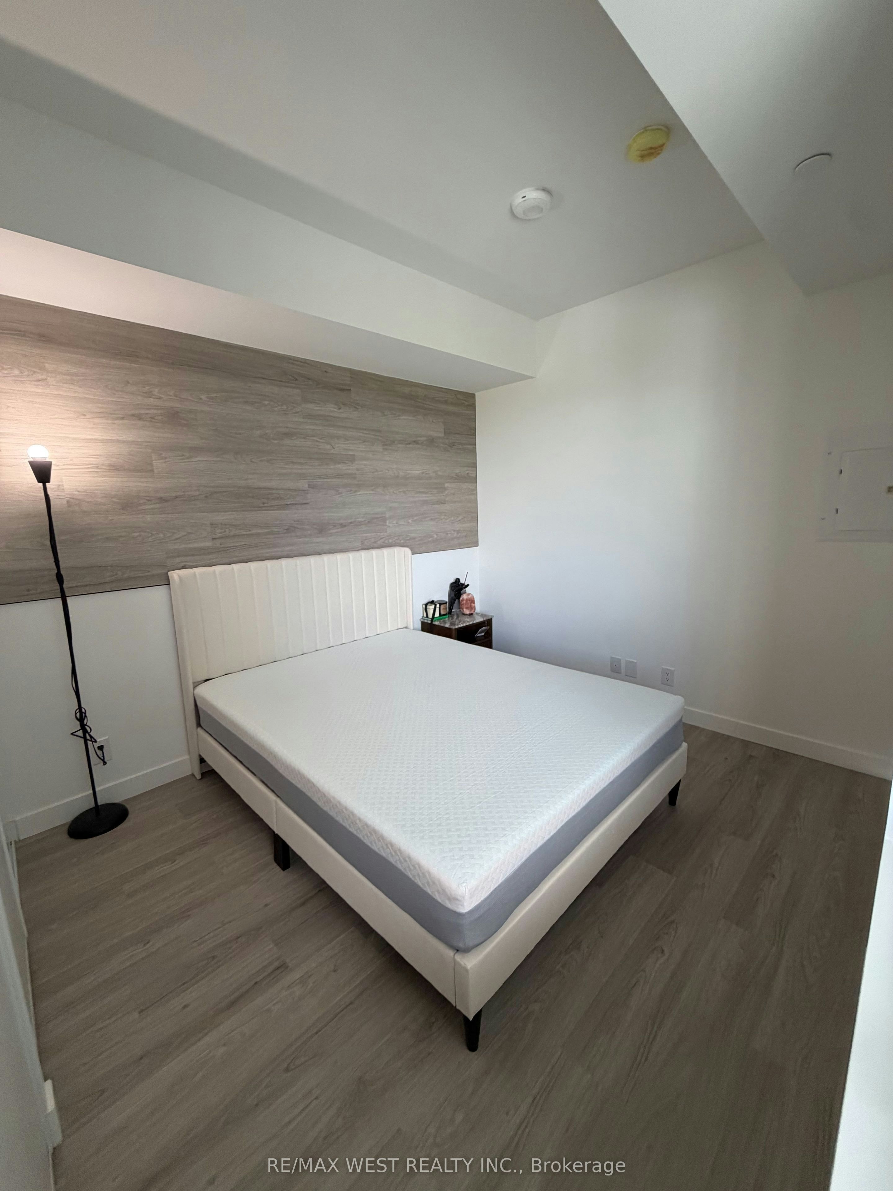 1415-1050 Eastern Avenue, Toronto, ON, M4L 0B7 - 18