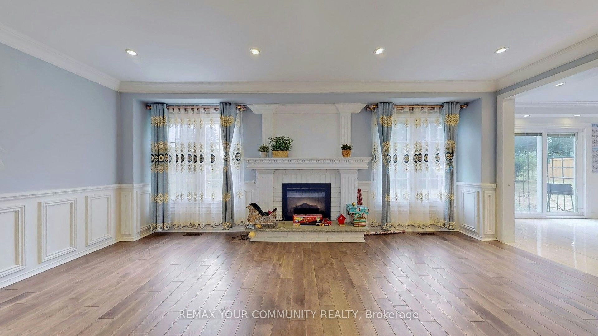 20 Rolling Acres Drive, Whitby, ON, L1R 2A1 - 11