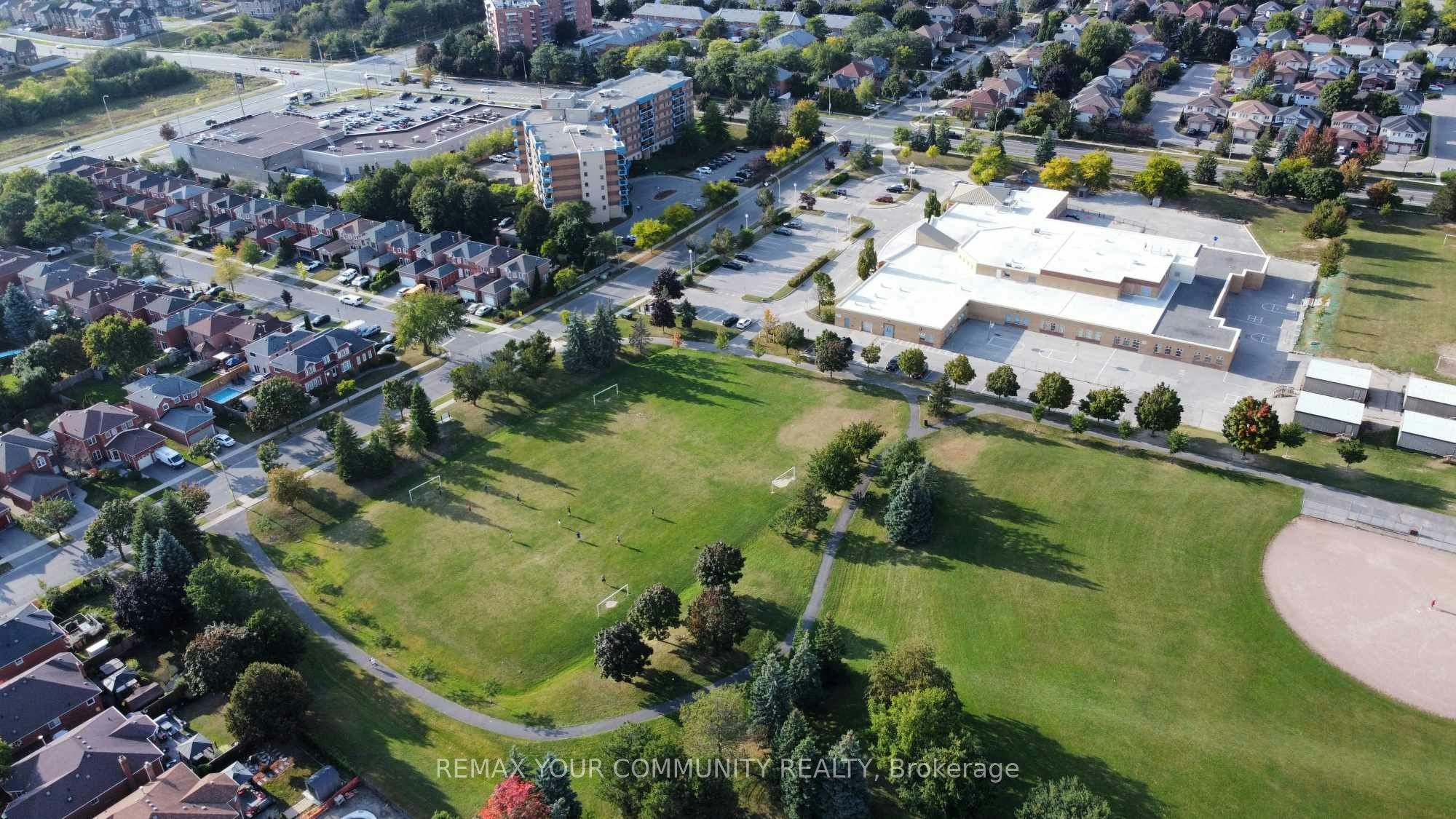 20 Rolling Acres Drive, Whitby, ON, L1R 2A1 - 46