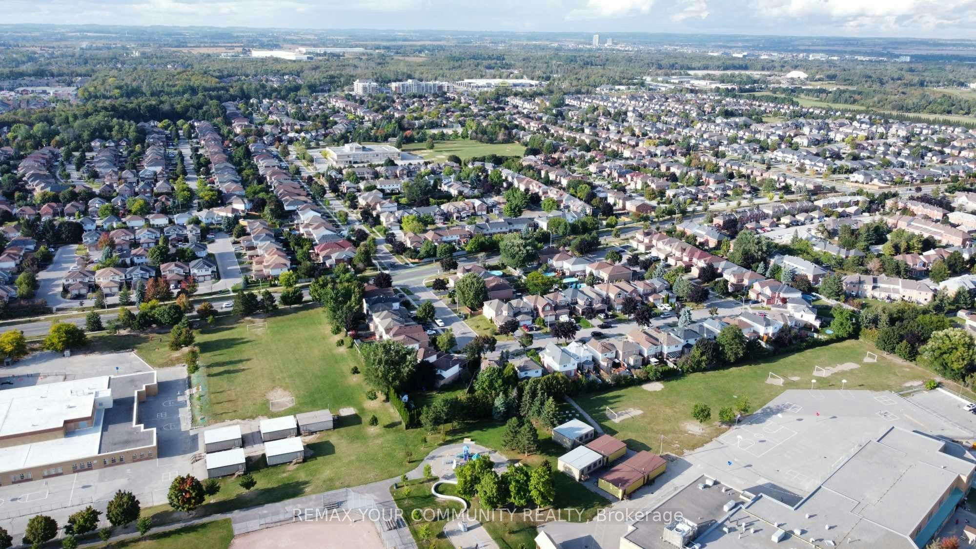 20 Rolling Acres Drive, Whitby, ON, L1R 2A1 - 48