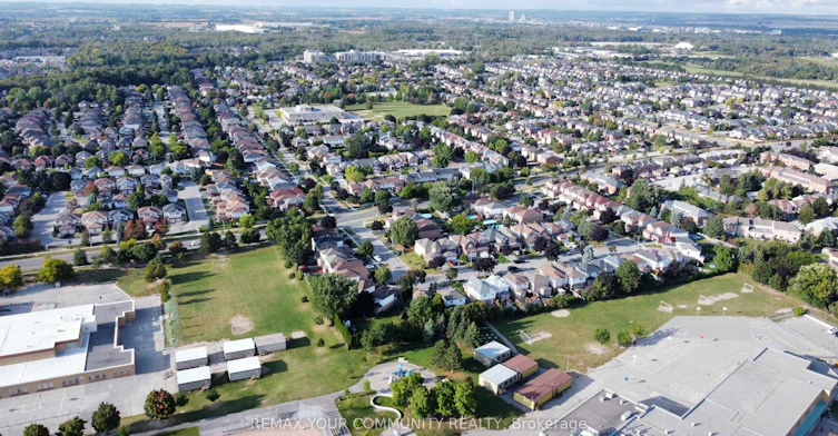 20 Rolling Acres Drive, Whitby, ON, L1R 2A1 - 48