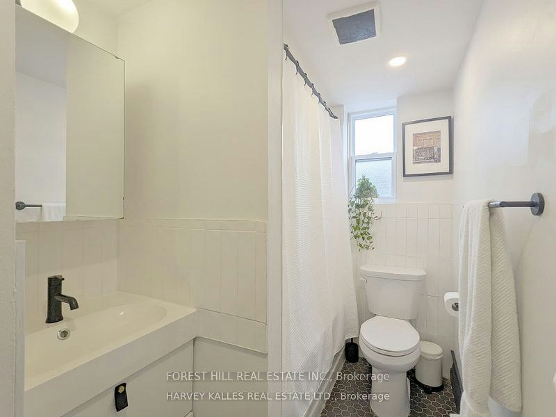 301-204 Kingston Road, Toronto, ON, M4L 1S7 - 13