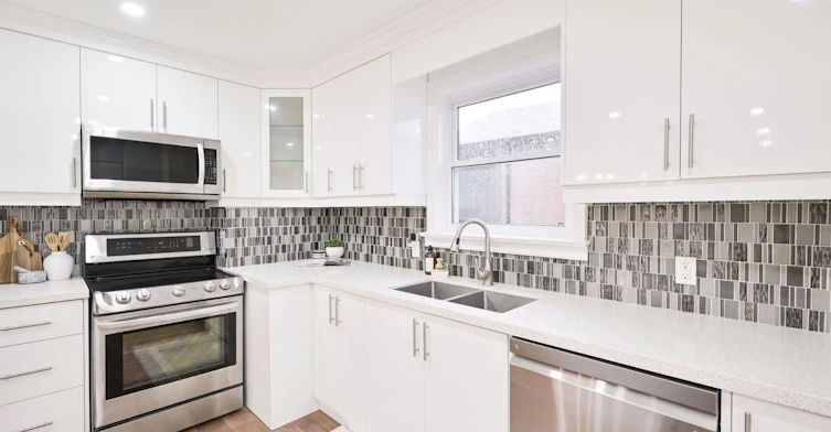 15 Saunders Road, Toronto, ON, M1J 3J1 - 10
