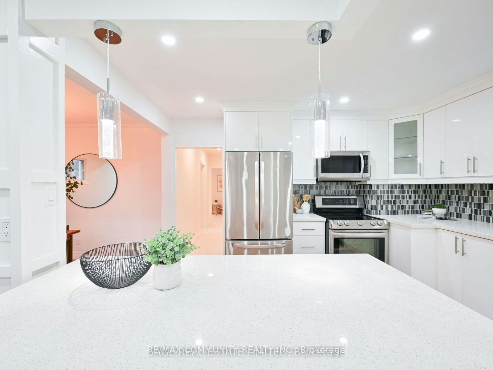 15 Saunders Road, Toronto, ON, M1J 3J1 - 14