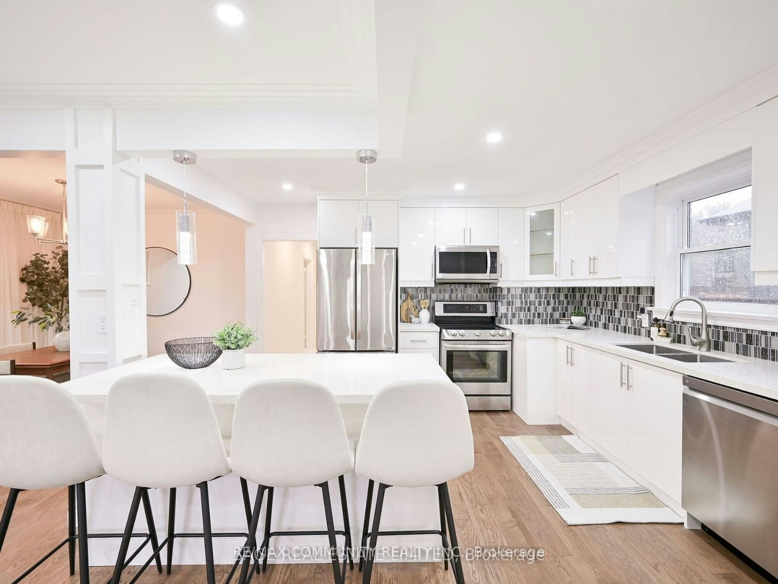 15 Saunders Road, Toronto, ON, M1J 3J1 - 8