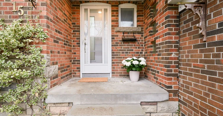 15 Saunders Road, Toronto, ON, M1J 3J1 - 2