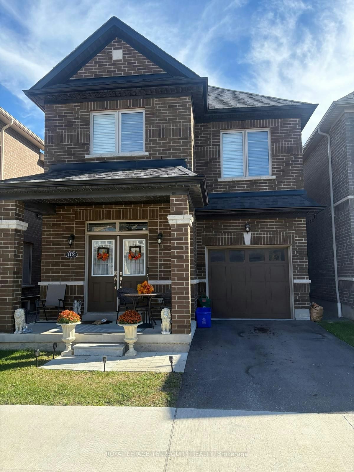 1101 Skyridge Boulevard, Pickering, ON, L1X 0G7