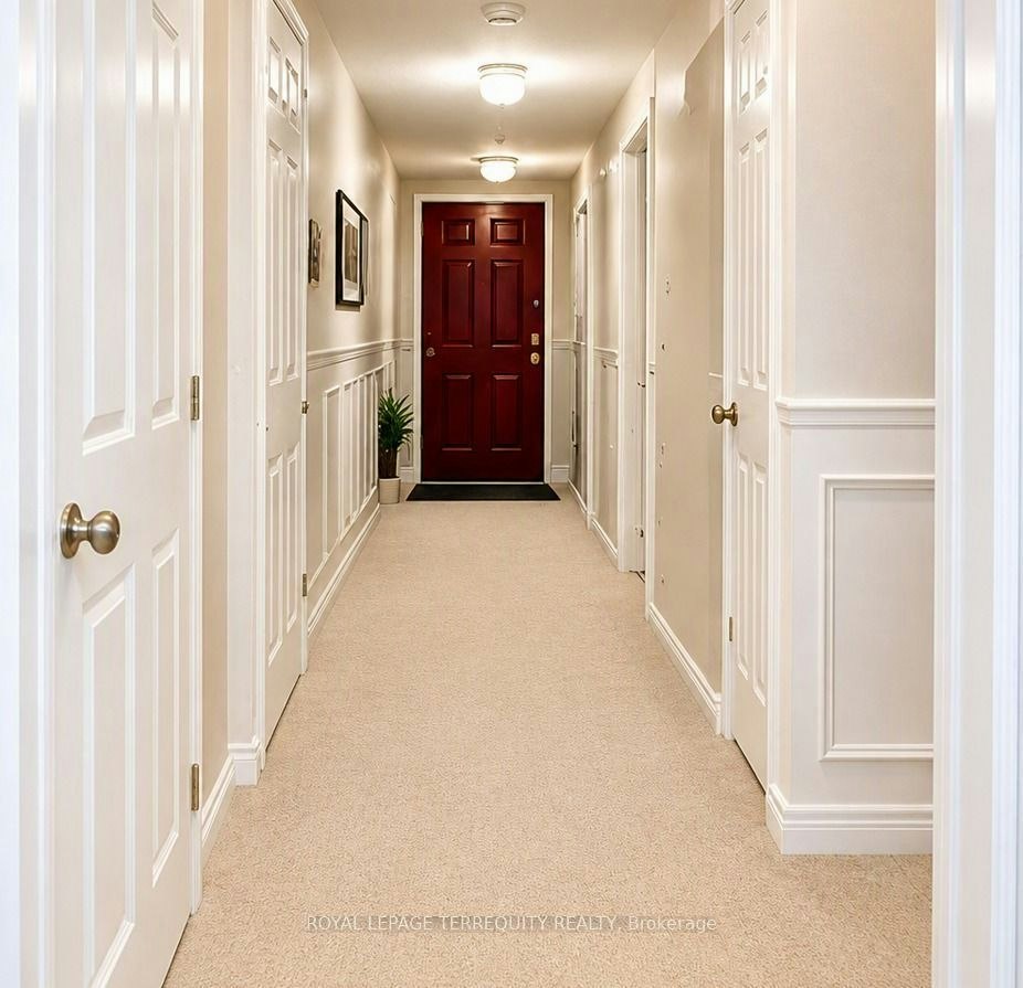 Main-19 De Jong Street, Toronto, ON, M1P 0C1 5