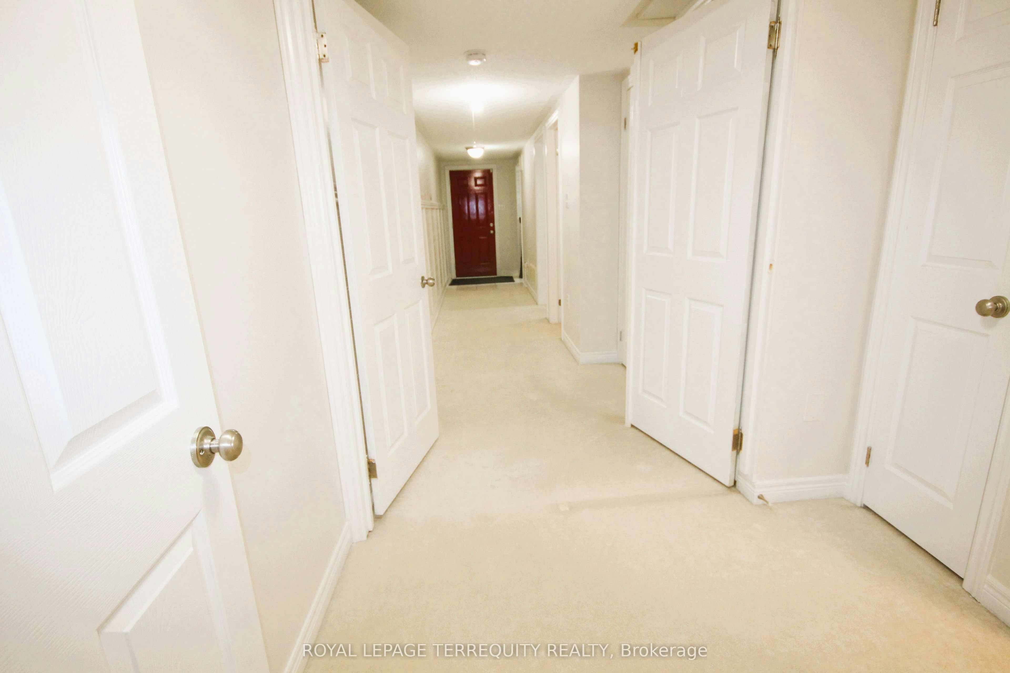 Main-19 De Jong Street, Toronto, ON, M1P 0C1 - 6