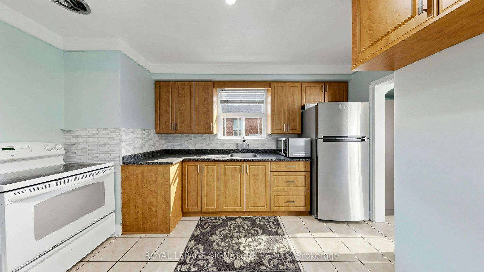 Main-14 Valdane Drive, Toronto, ON, M1L 2E9 - 8