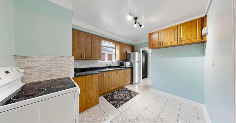 Main-14 Valdane Drive, Toronto, ON, M1L 2E9 - 10