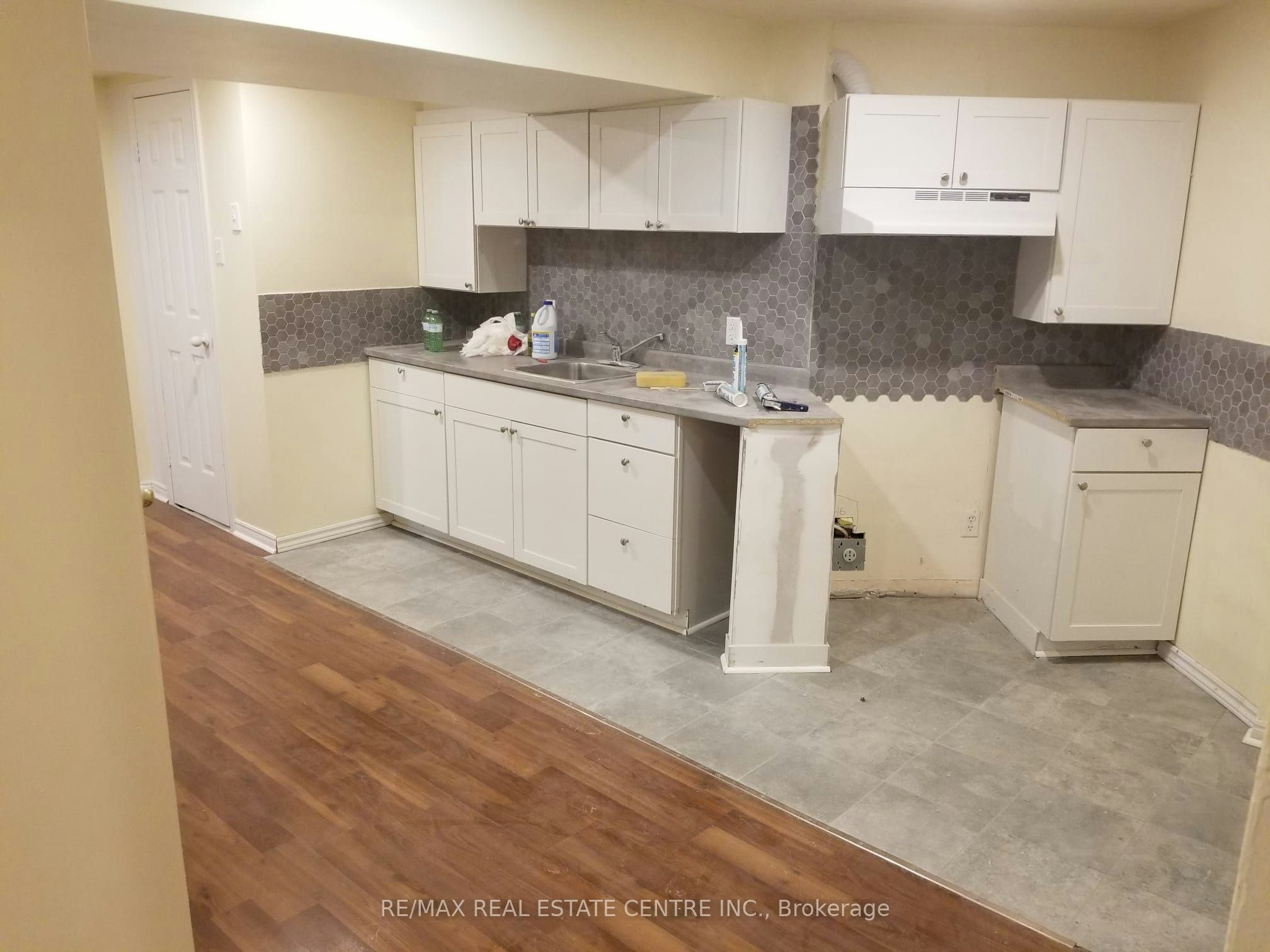 Basement-44 Fishery Road, Toronto, ON, M1C 3R7 - 4