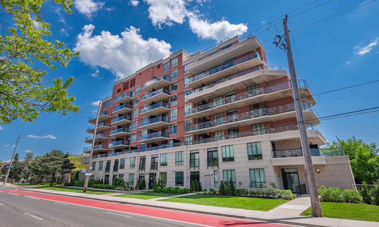 318-3655 Kingston Road