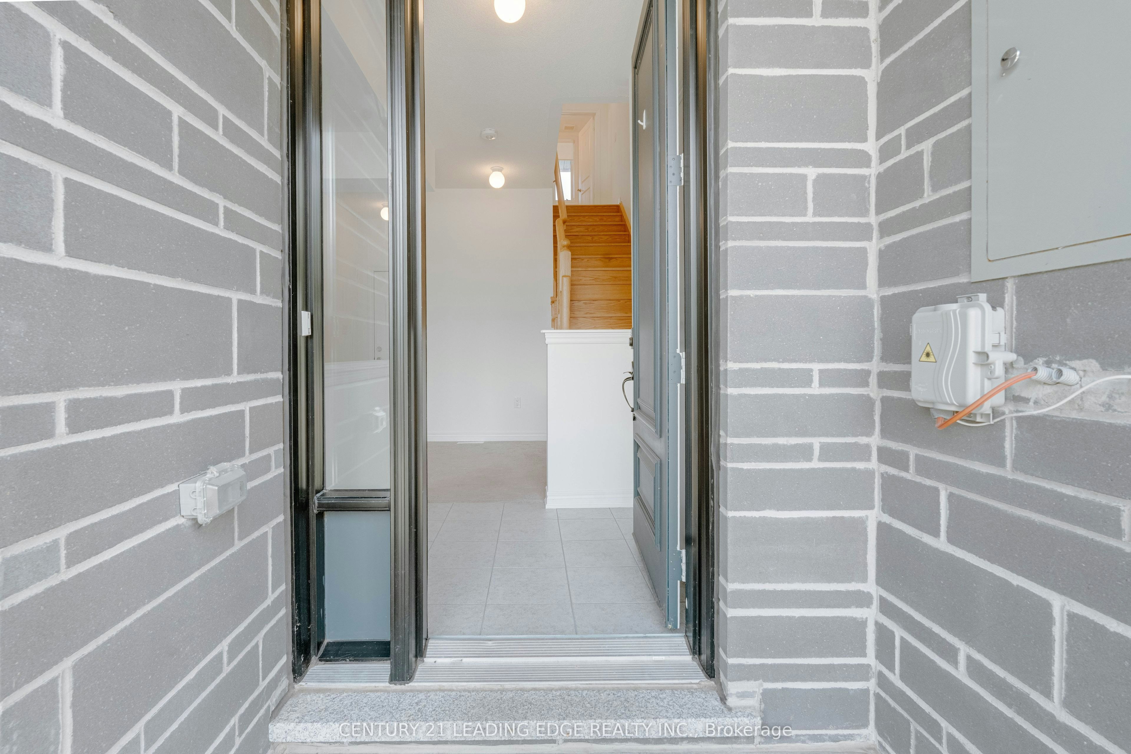 15 Haydock Way, Whitby, ON, L1N 9X4 - 4