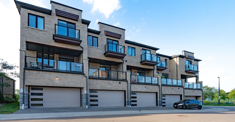 15 Haydock Way, Whitby, ON, L1N 9X4 - 44