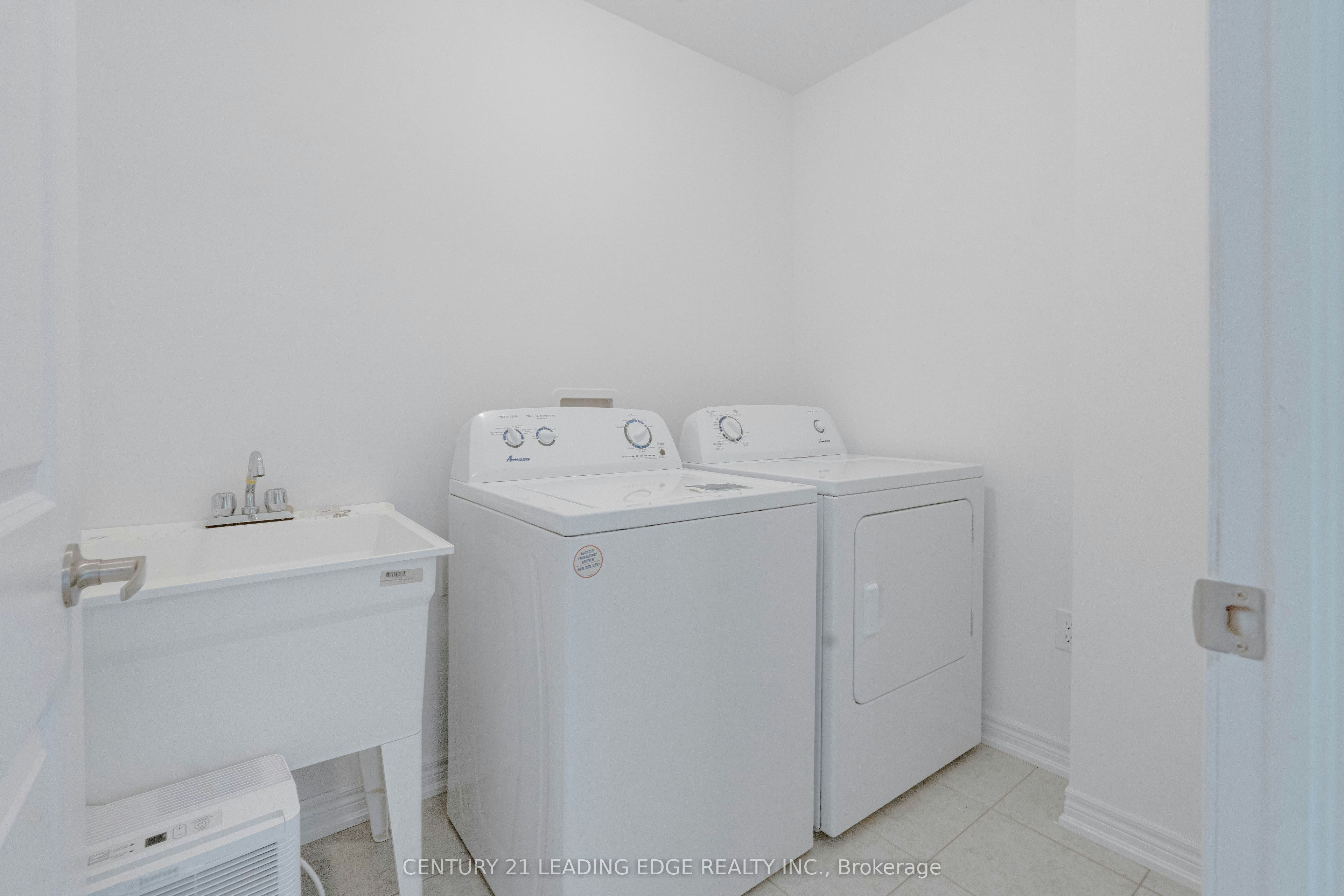 15 Haydock Way, Whitby, ON, L1N 9X4 - 39