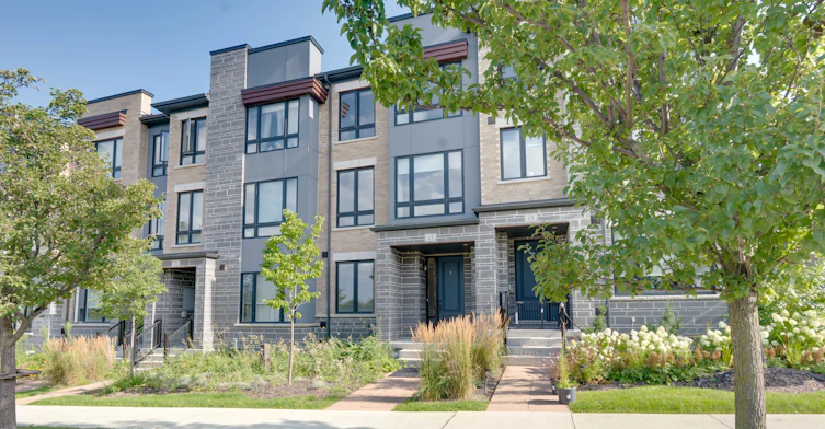 15 Haydock Way, Whitby, ON, L1N 9X4 - 2