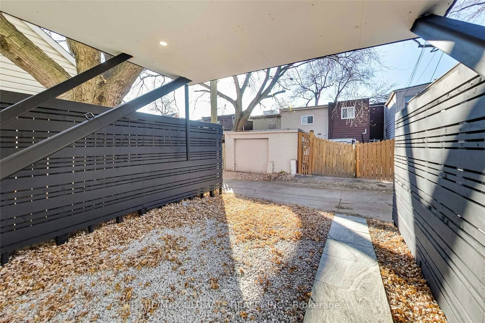 154 Hamilton Street, Toronto, ON, M4M 2E1 - 23
