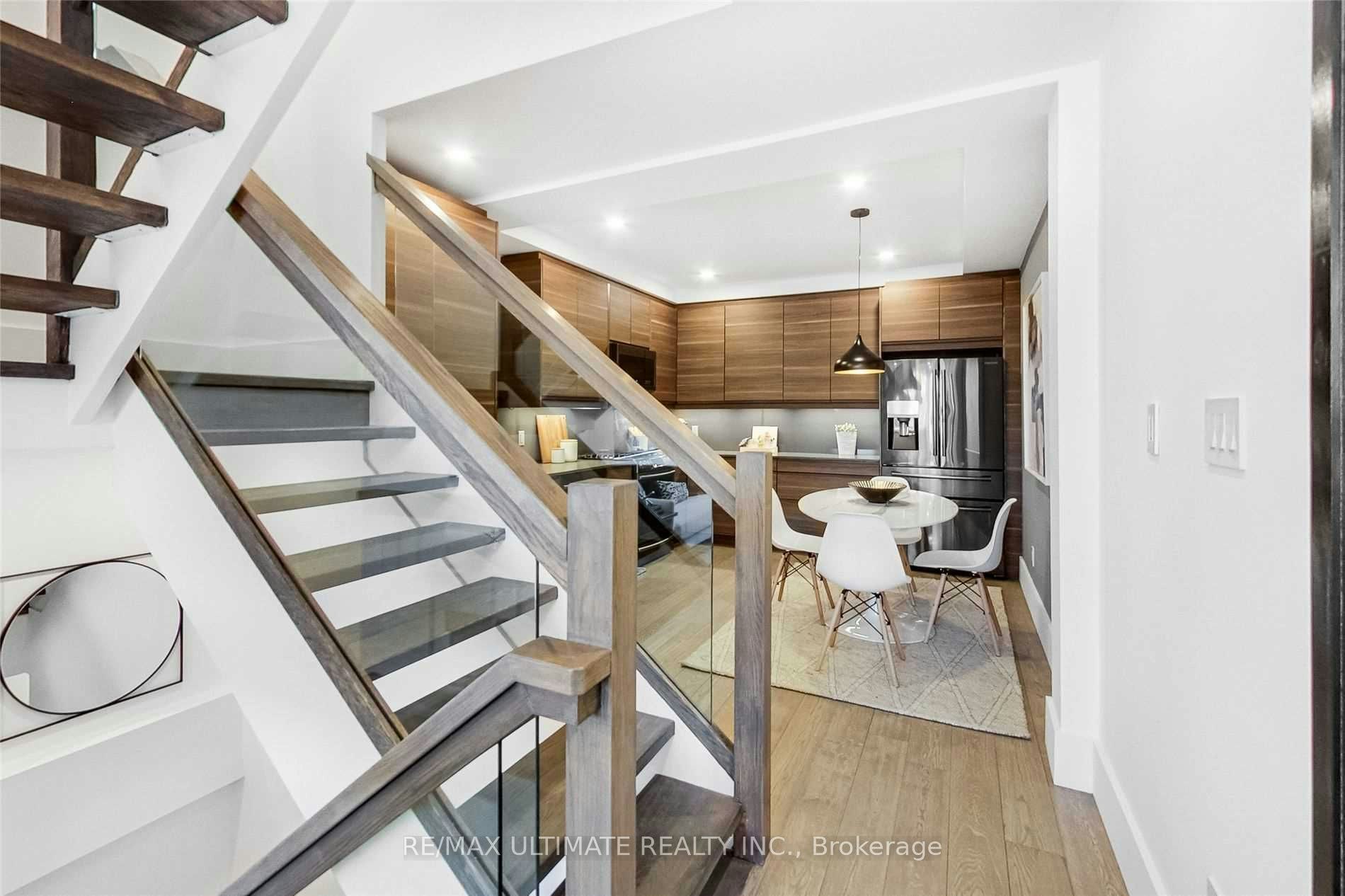 154 Hamilton Street, Toronto, ON, M4M 2E1 - 6