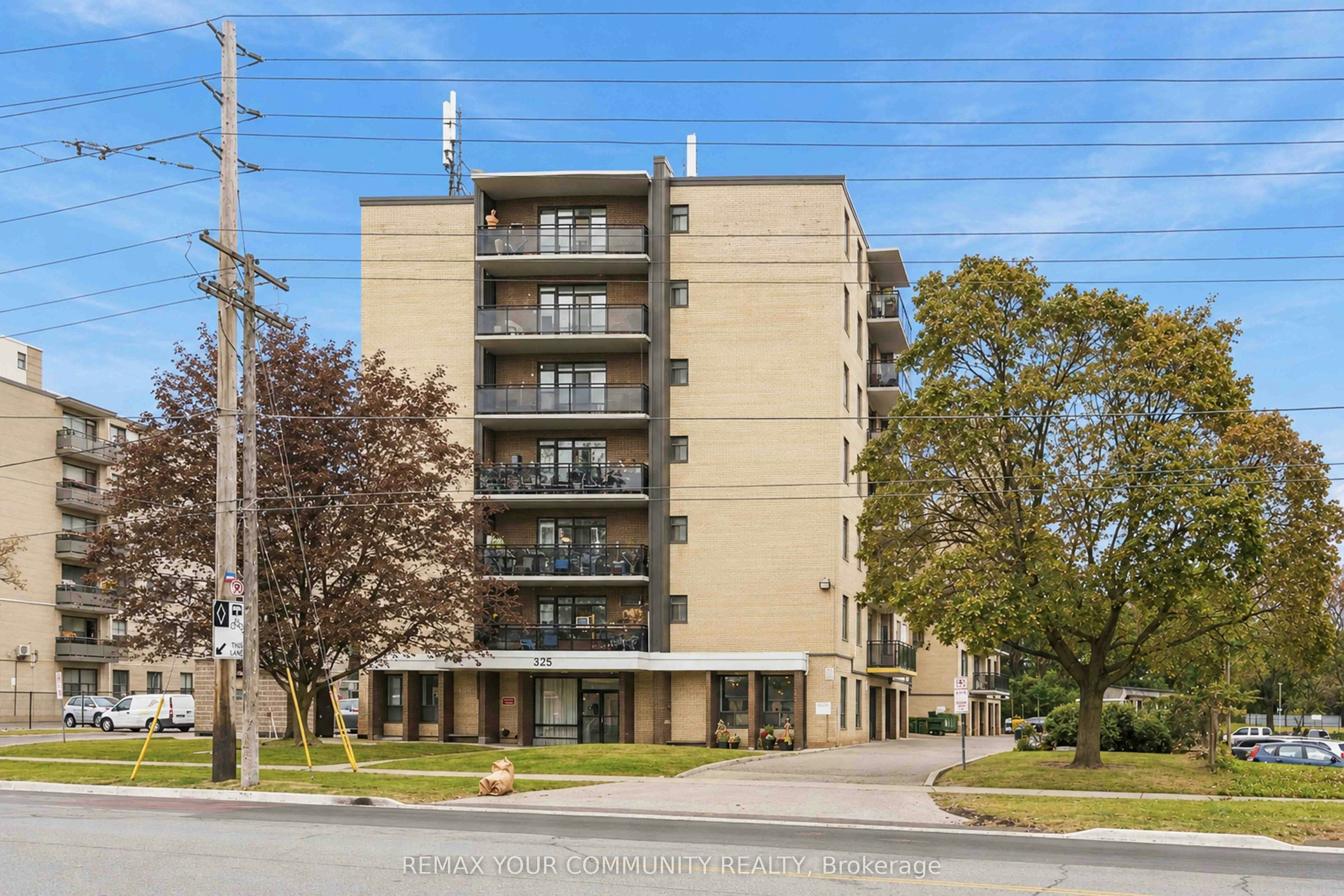 206-825 Kennedy Road, Toronto, ON, M1K 2E6