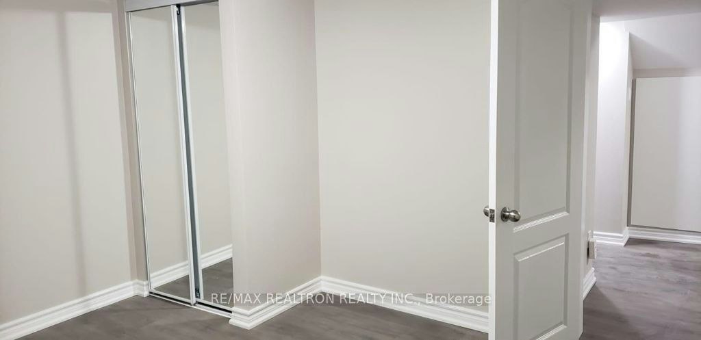 Lower-56 Rochman Boulevard, Toronto, ON, M1H 1S2 - 8